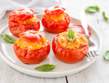 Tomatoes stuffed with Arborio Conti rice